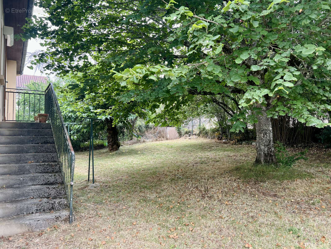 Maison à LIMOGNE-EN-QUERCY