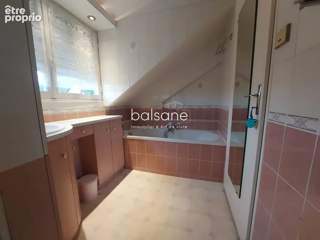 Maison 8 pièces 114 m² à vendre à Voiscreville (27520) - photo 8