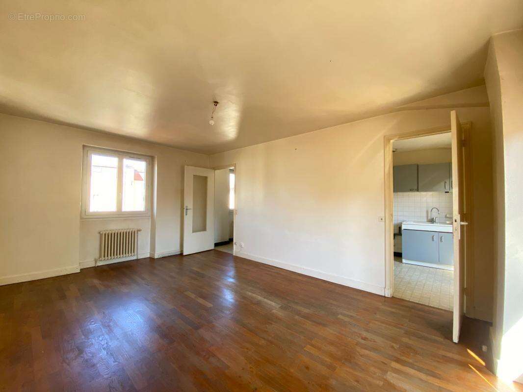 Appartement à FONTAINES-SUR-SAONE