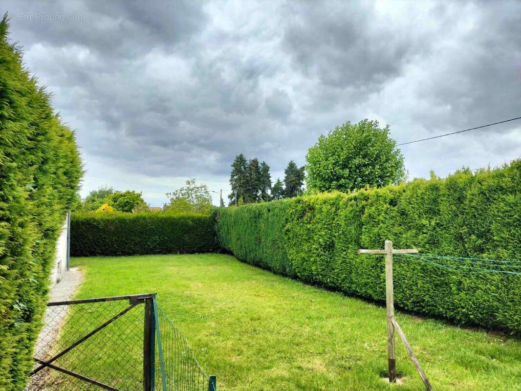 Maison 106 m² à Saint-Pierre-Des-Nids  - photo 9