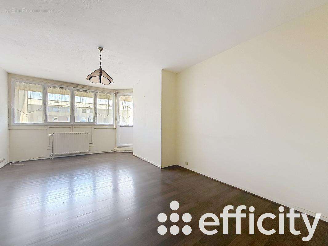 Appartement à FEYZIN