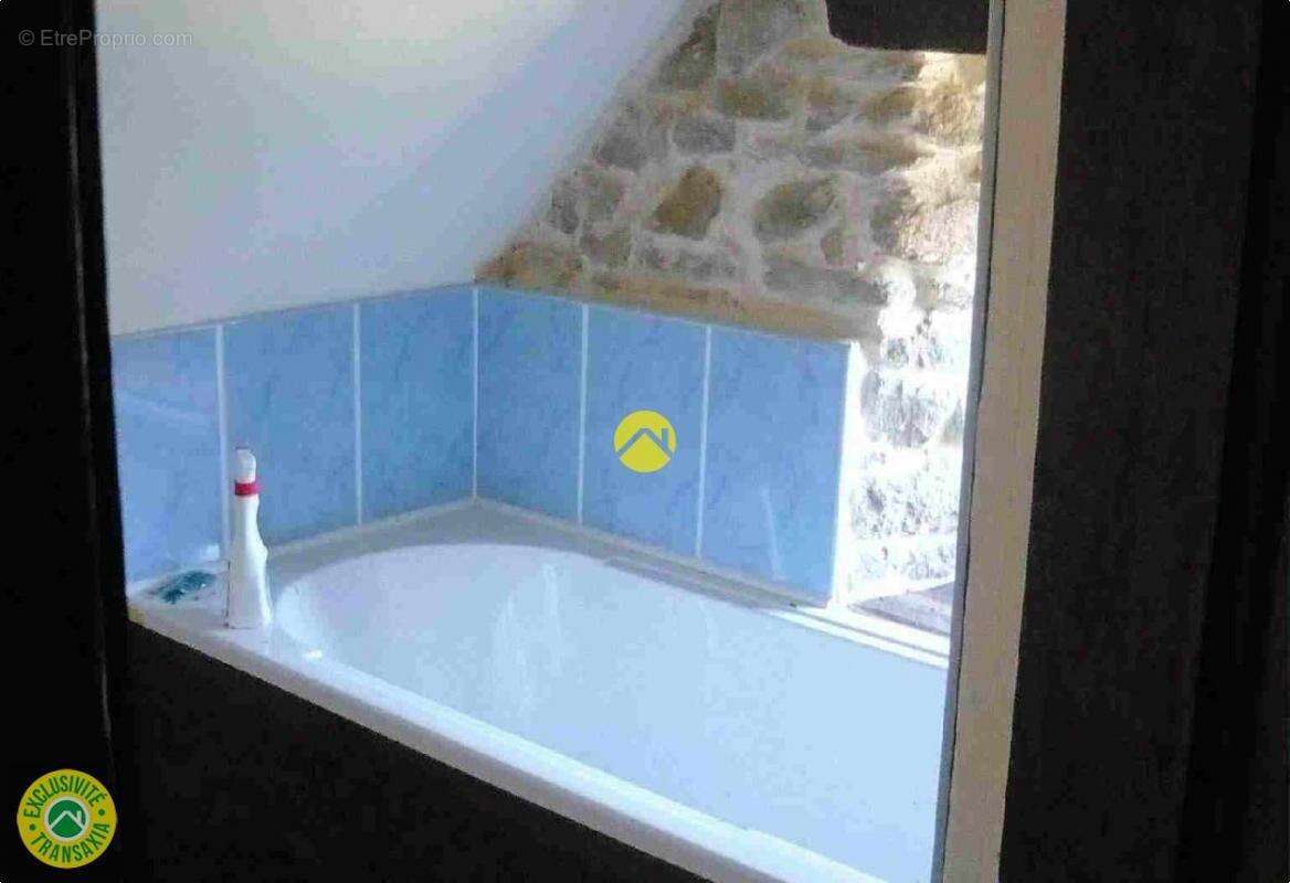 Maison à DUN-LE-PALESTEL