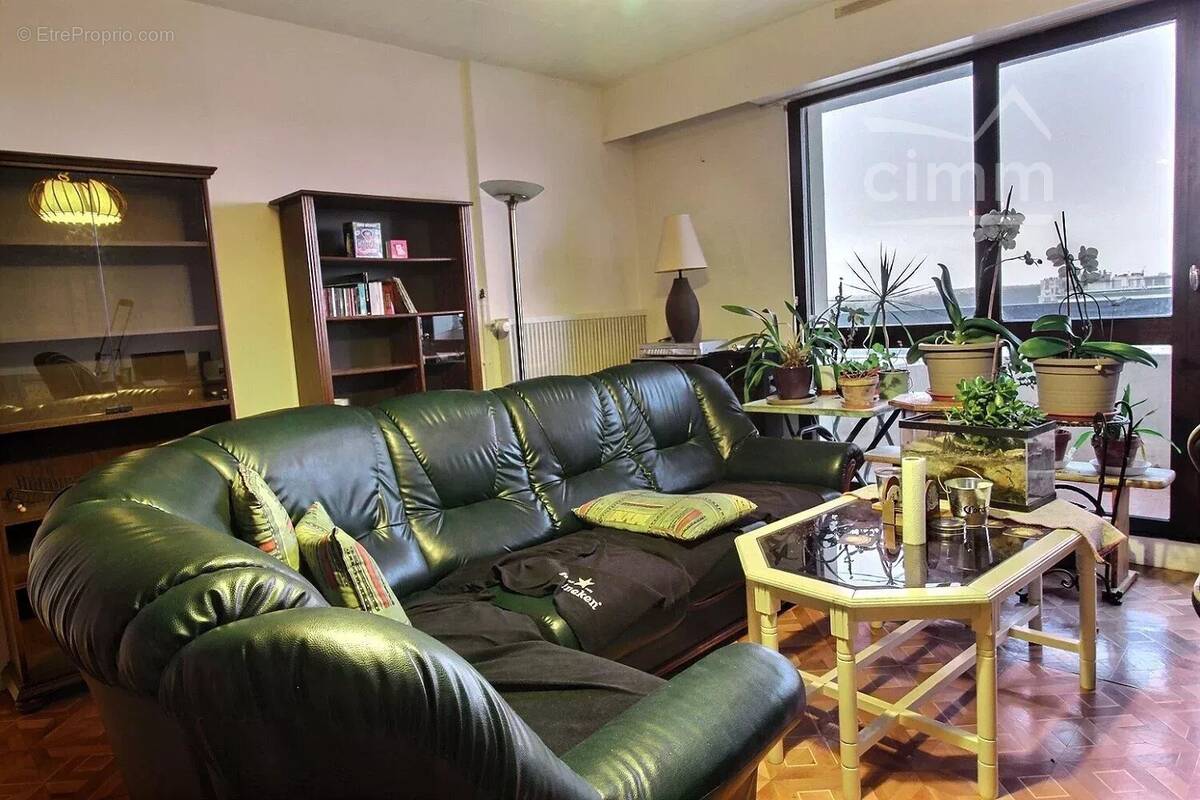 Appartement à JOUE-LES-TOURS