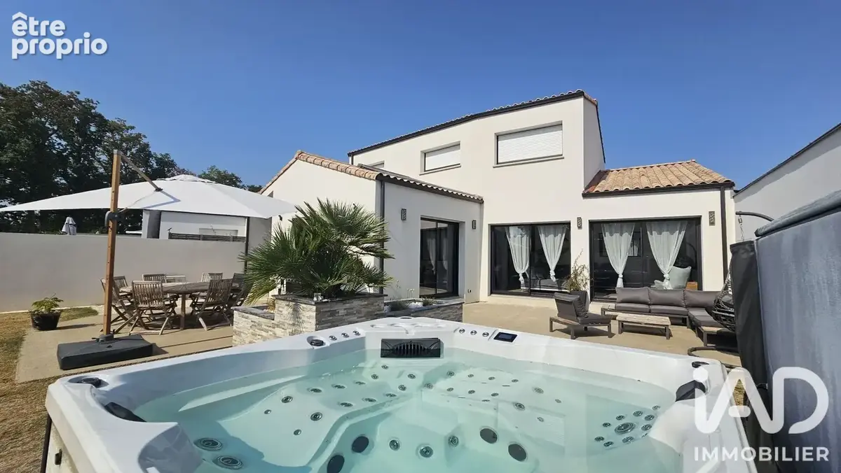Photo 1 - Maison à SAINT-PHILBERT-DE-GRAND-LIEU