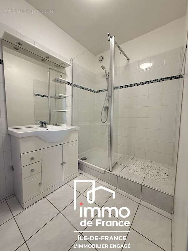 Appartement à SACLAS