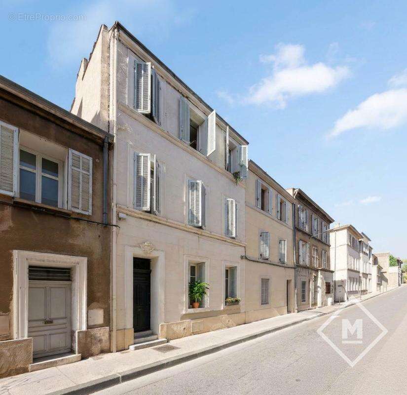 Appartement à MARSEILLE-6E