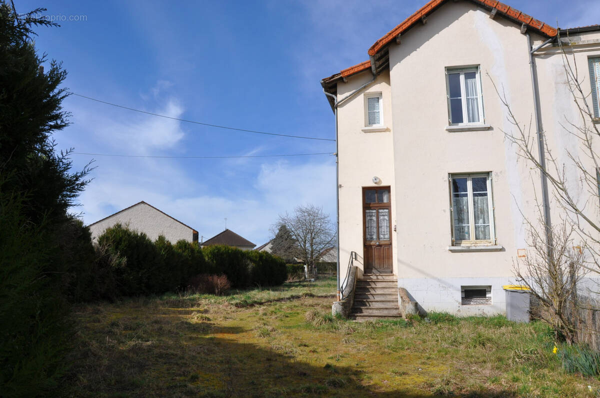 Maison à LAPALISSE