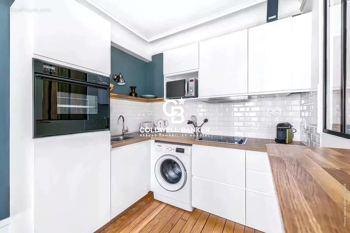 Appartement à PARIS-7E