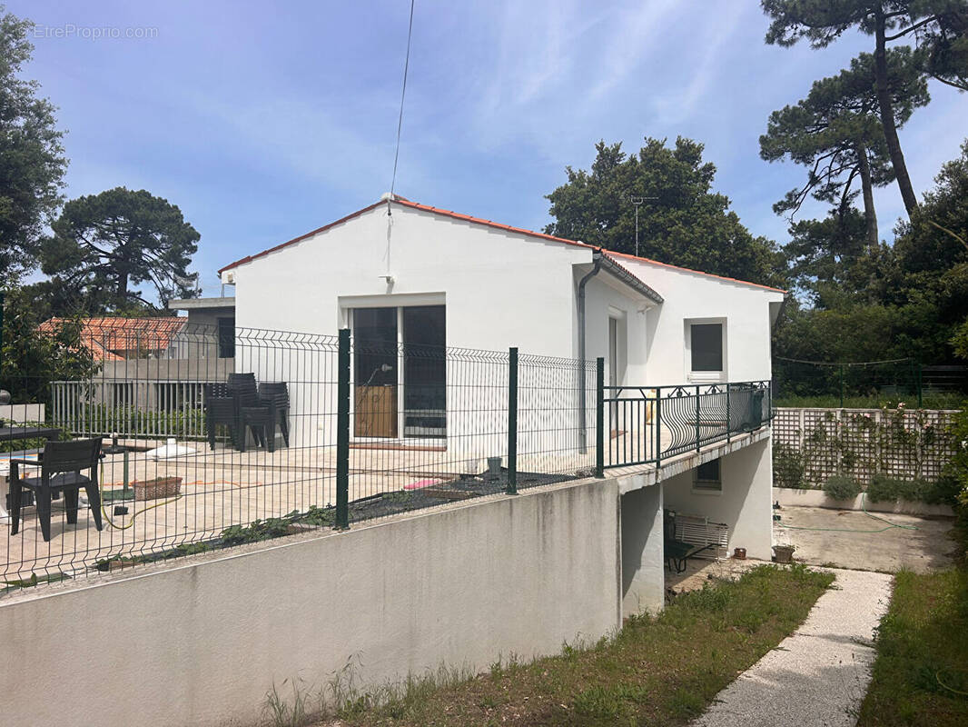 Maison à SAINT-PALAIS-SUR-MER