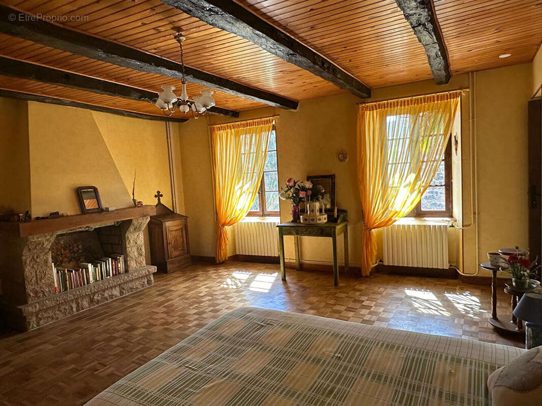 Maison à BELGENTIER