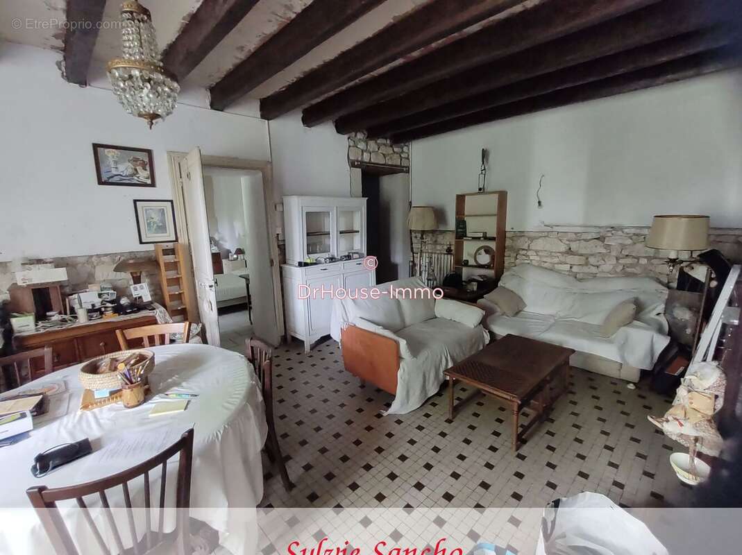 Maison à PELLEVOISIN