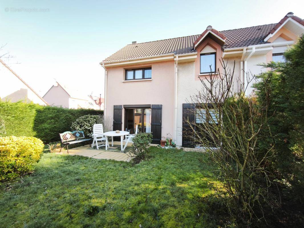 Maison à LE PETIT-QUEVILLY