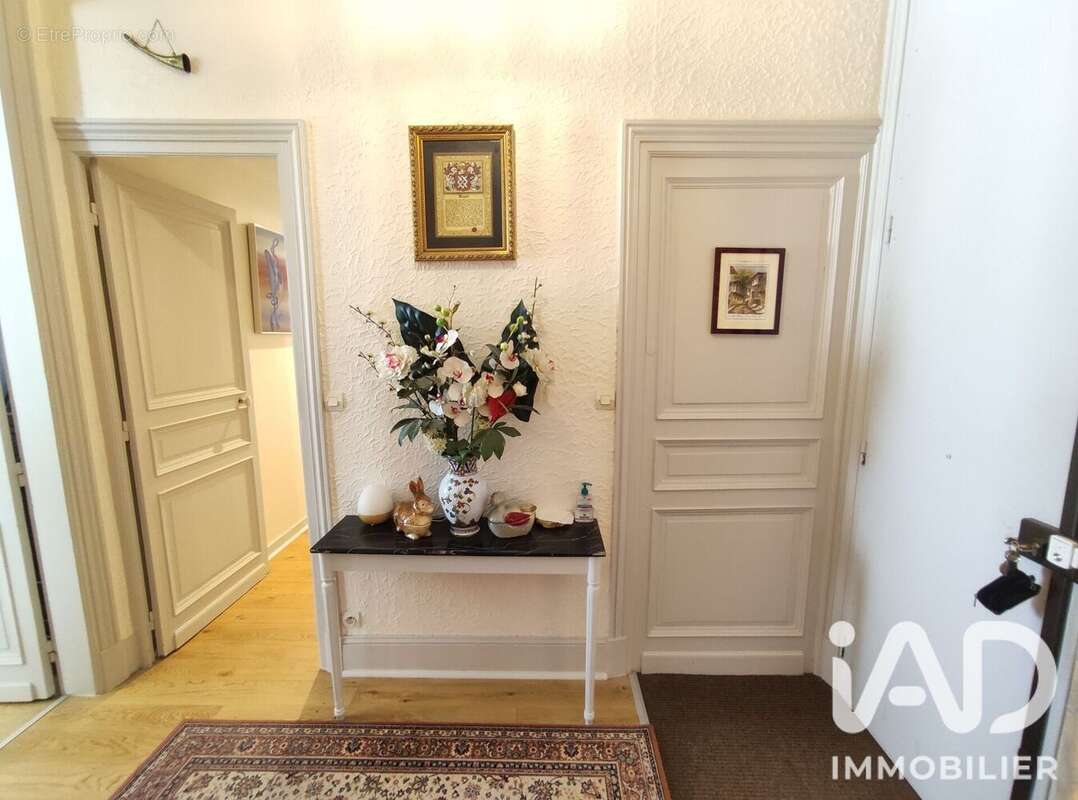 Appartement 154 m² à Poitiers  - photo 4
