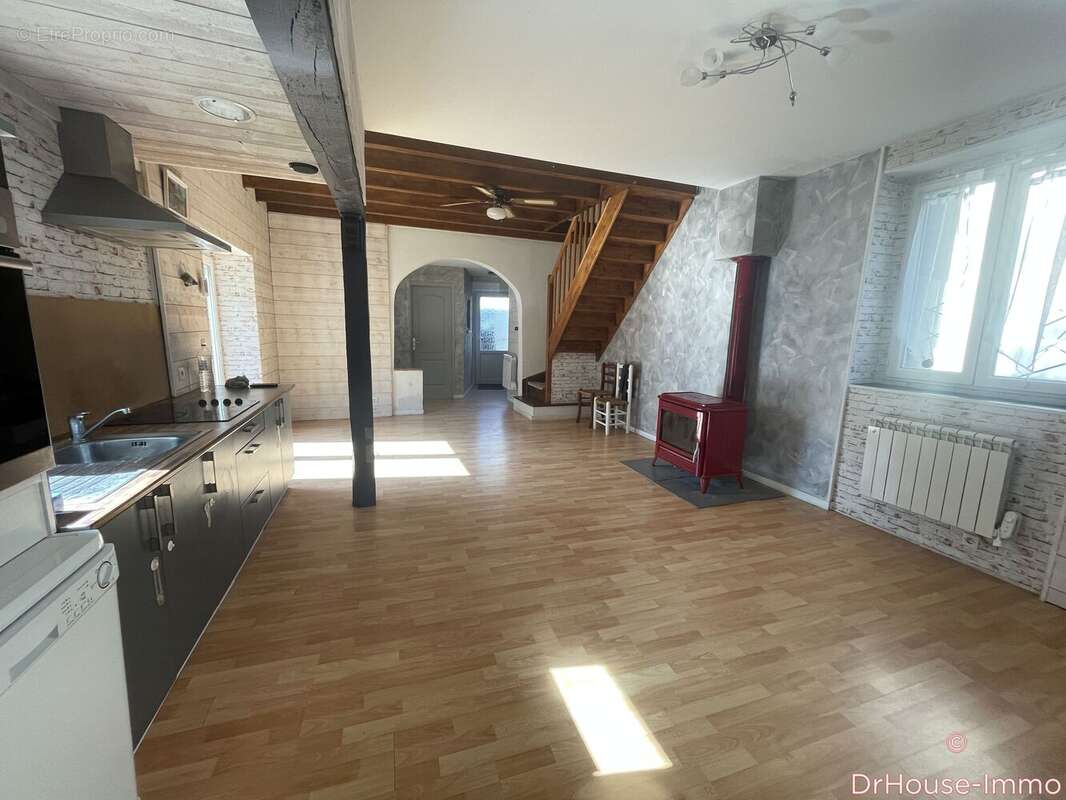 Maison à THURE