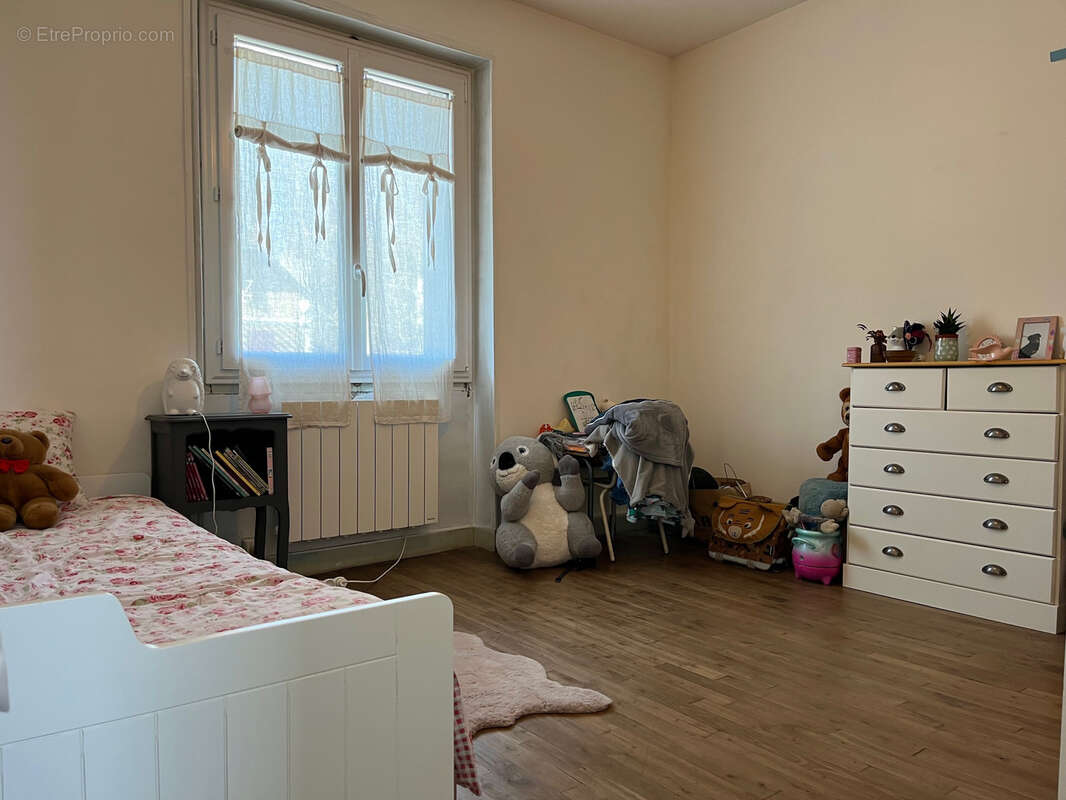 Maison à COUSSAC-BONNEVAL