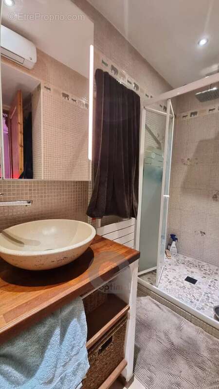 Appartement à ROQUEBRUNE-CAP-MARTIN