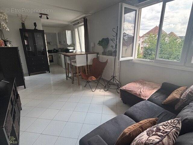 Appartement à OZOIR-LA-FERRIERE