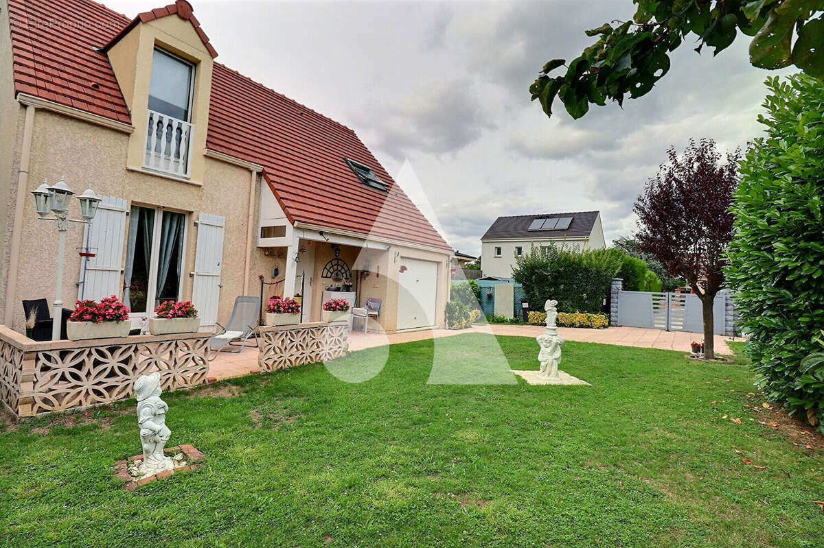 Maison à SAINT-OUEN-L'AUMONE