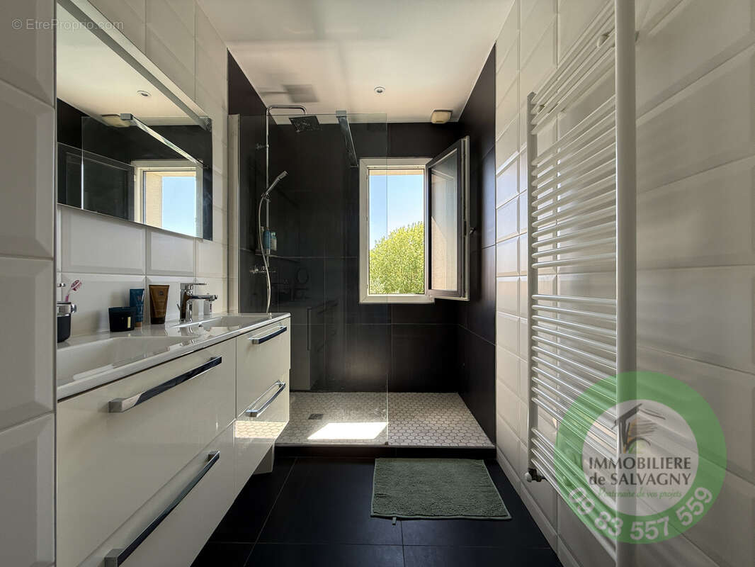 A vendre maison récente avec piscine et spa au calme - photo 11