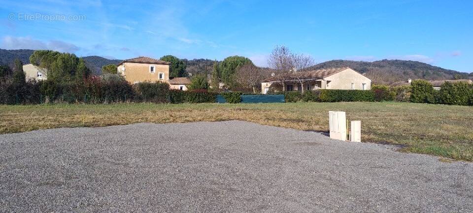 Terrain à LAGORCE