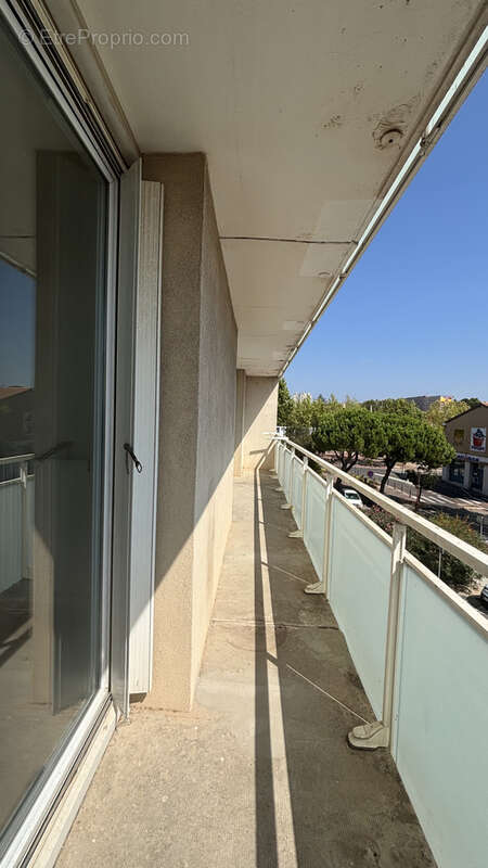 Appartement à PORT-DE-BOUC