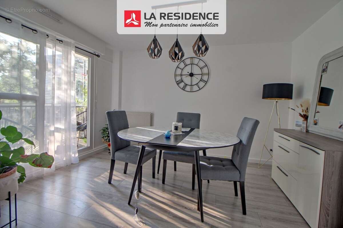 Appartement à PLAISIR