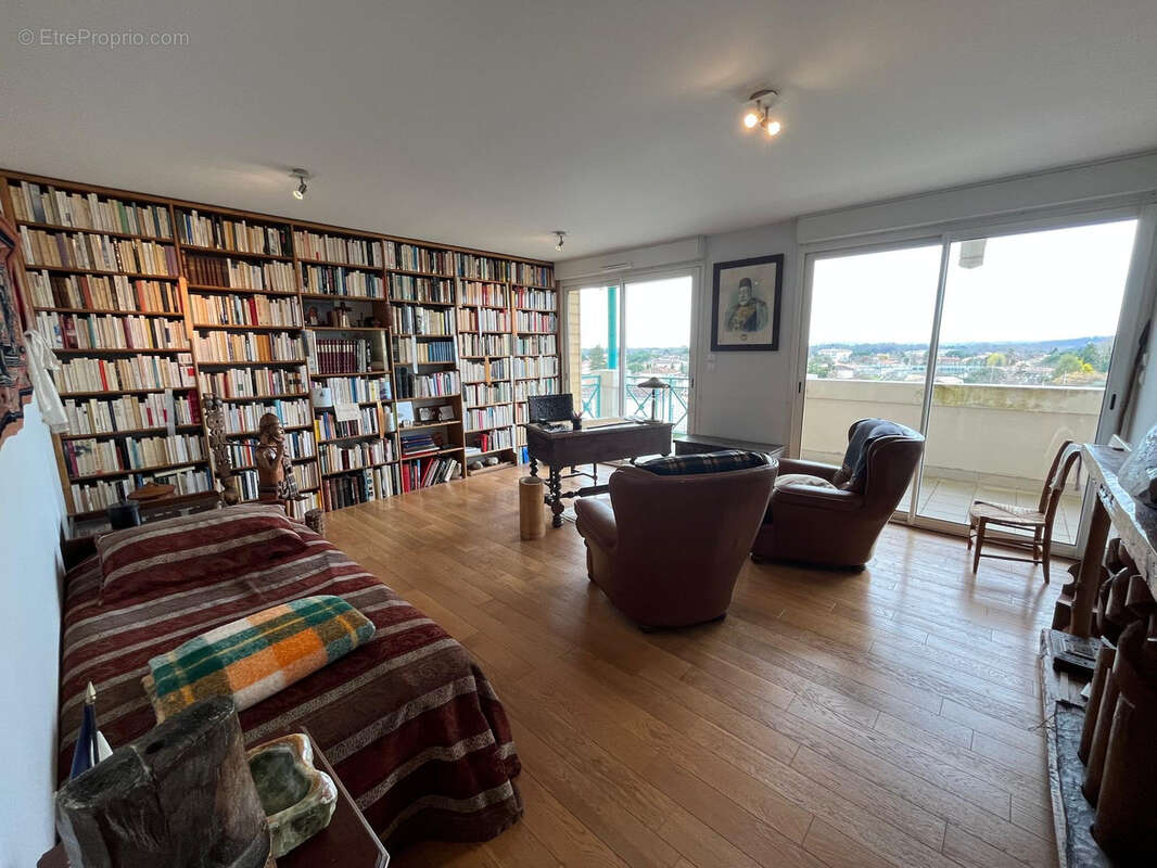 Unique appartement au coeur de Villeneuve sur Lot - photo 3
