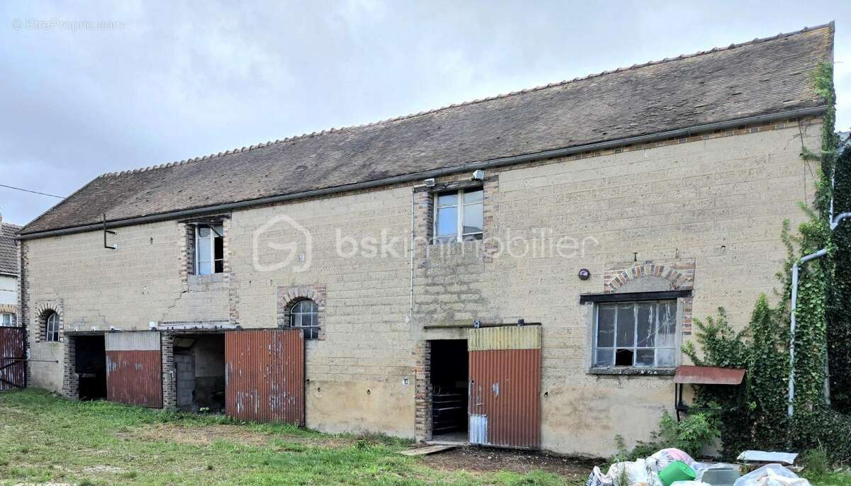 Maison à COURLON-SUR-YONNE