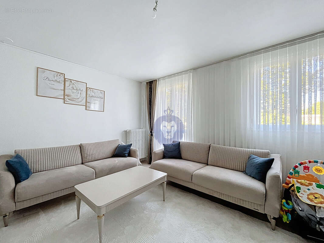 Appartement à MELUN