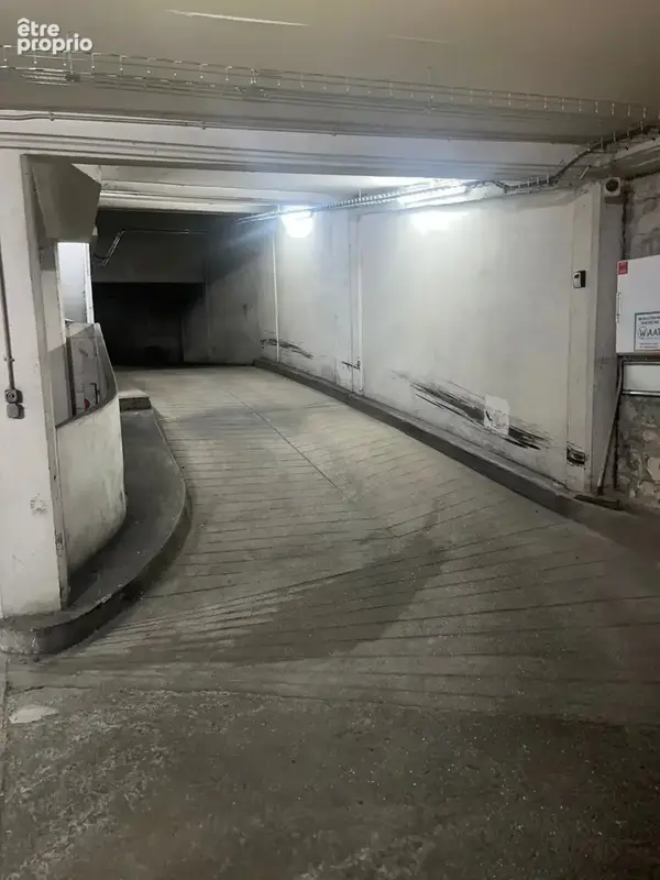 Parking / rue ampere / plaine monceau - photo 2