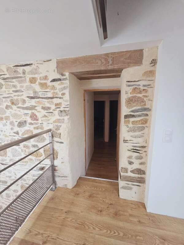 Maison à COMBLESSAC