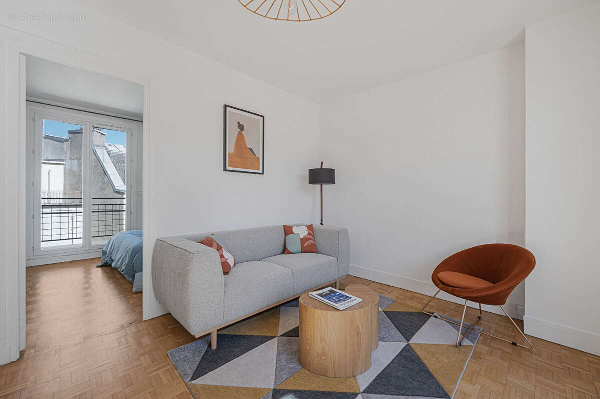 Appartement à PARIS-12E
