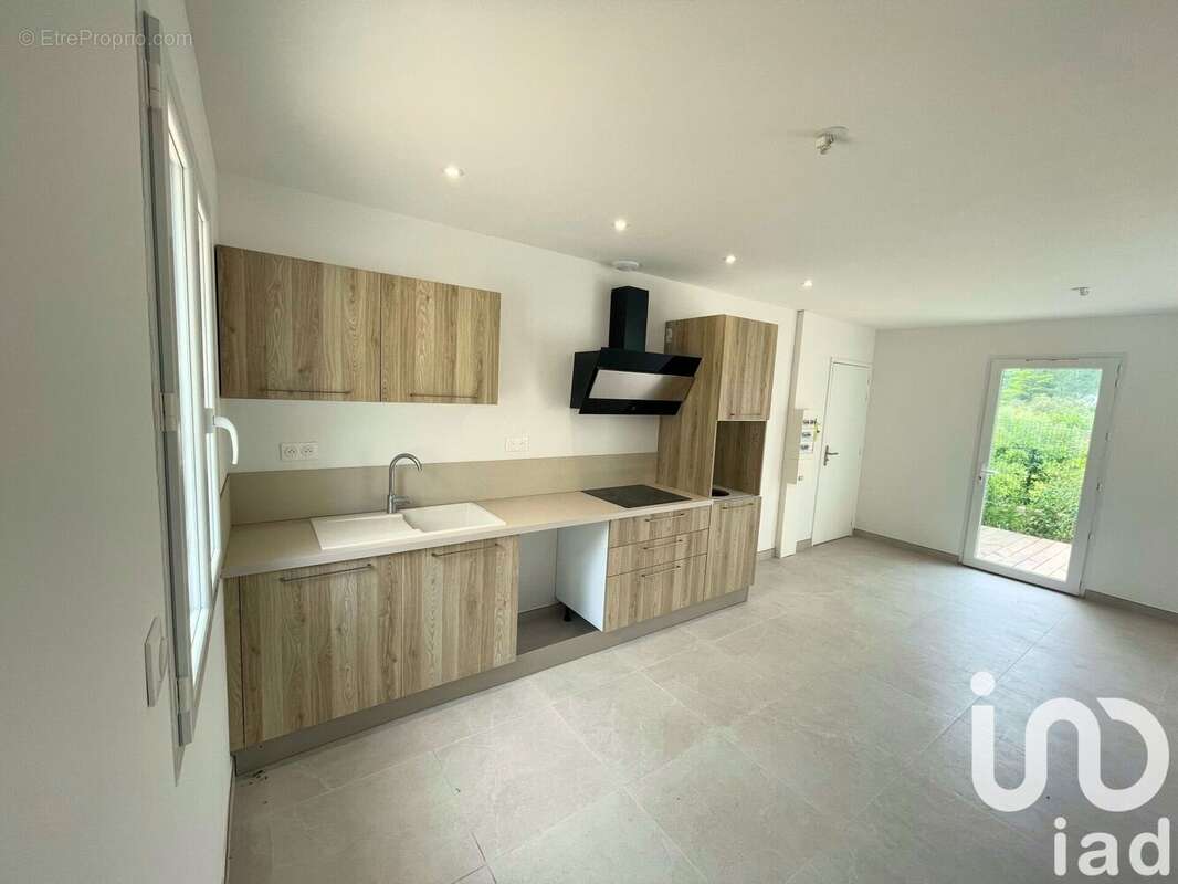 Photo 3 - Maison à PERNES-LES-FONTAINES