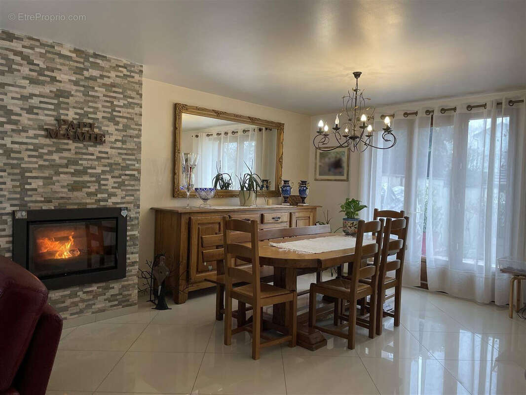 Maison à PONTAULT-COMBAULT