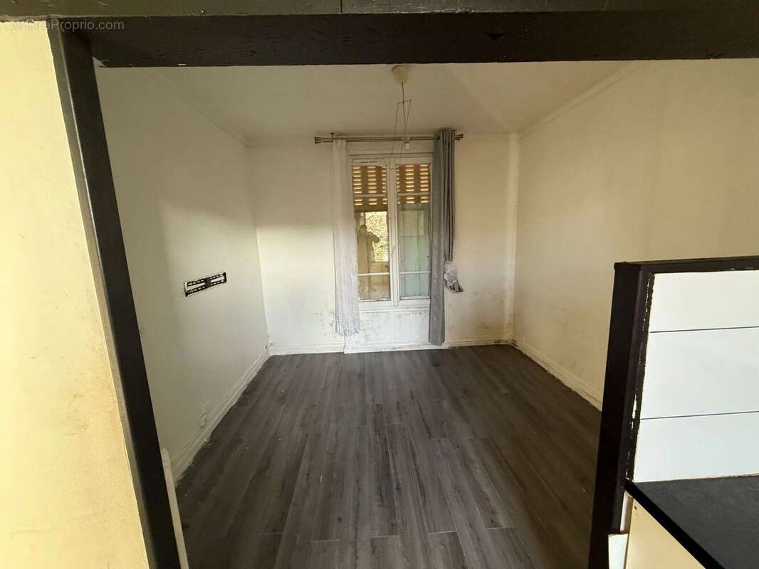 Maison à VILLENEUVE-LE-ROI