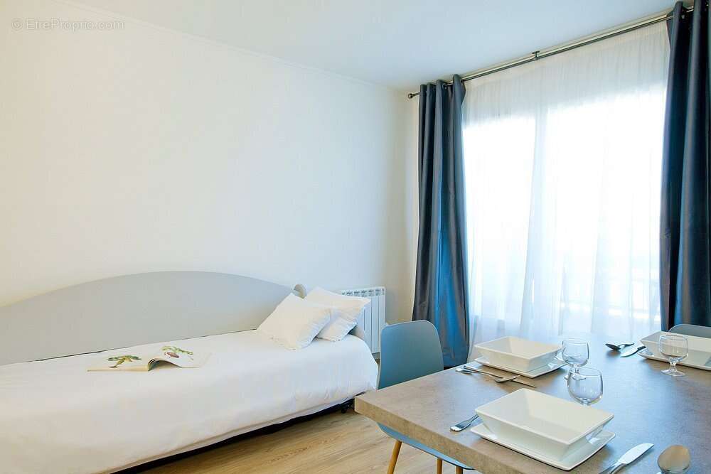 INVESTISSEMENT LOCATIF  Lannion  Résidence  Brit Hotel Confort Lannion Centre Gare  6,53 % de rentabilité - photo 4