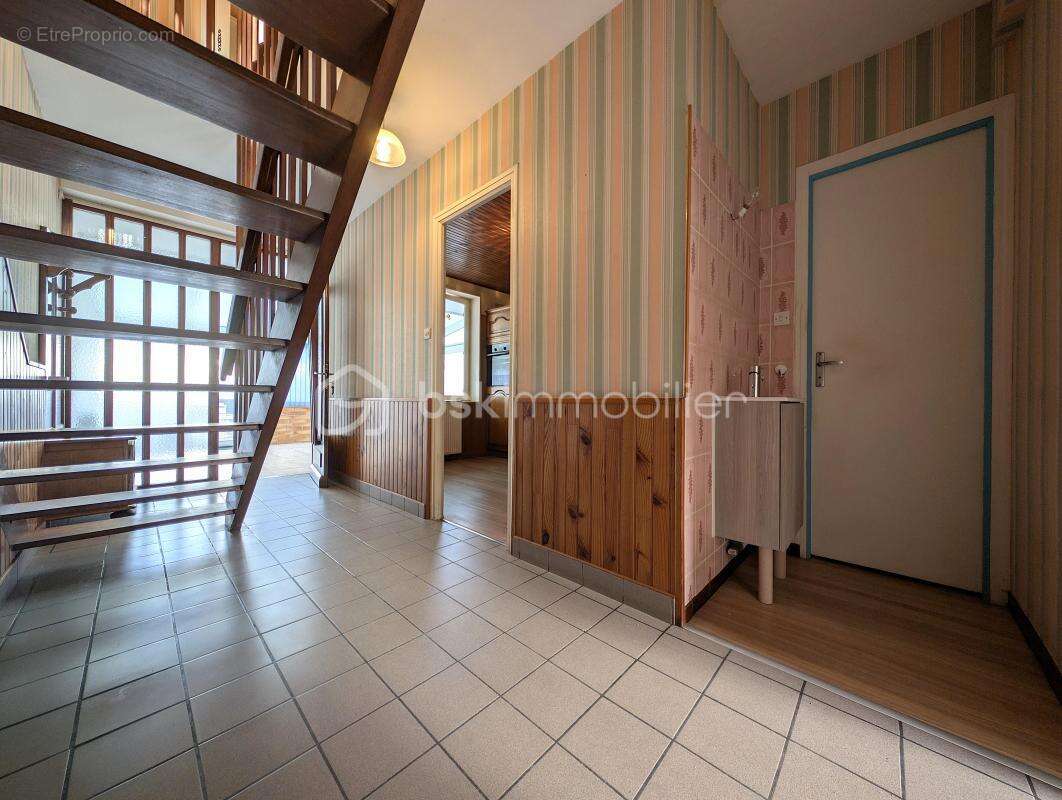 Maison à EQUEURDREVILLE-HAINNEVILLE