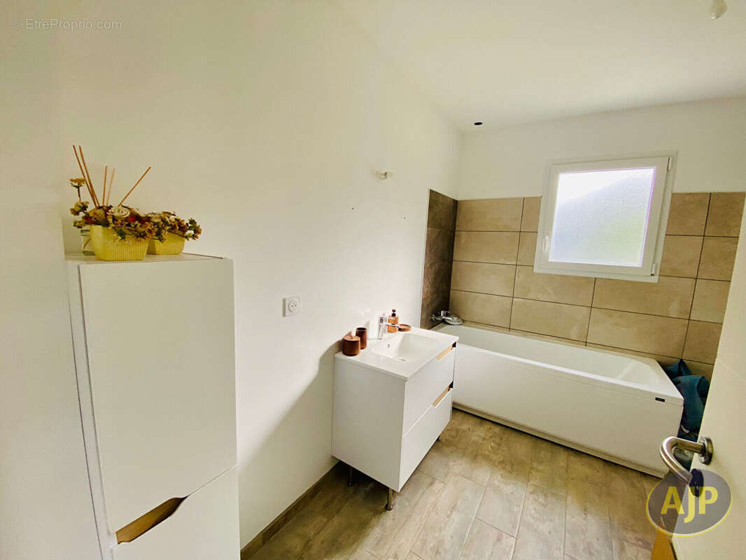 Maison à LESPARRE-MEDOC