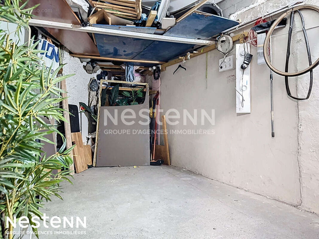 Parking à GRUISSAN