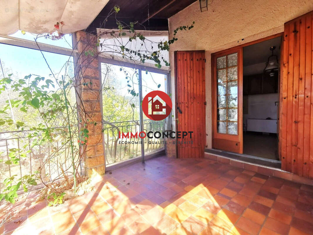 Maison à BAGNOLS-SUR-CEZE