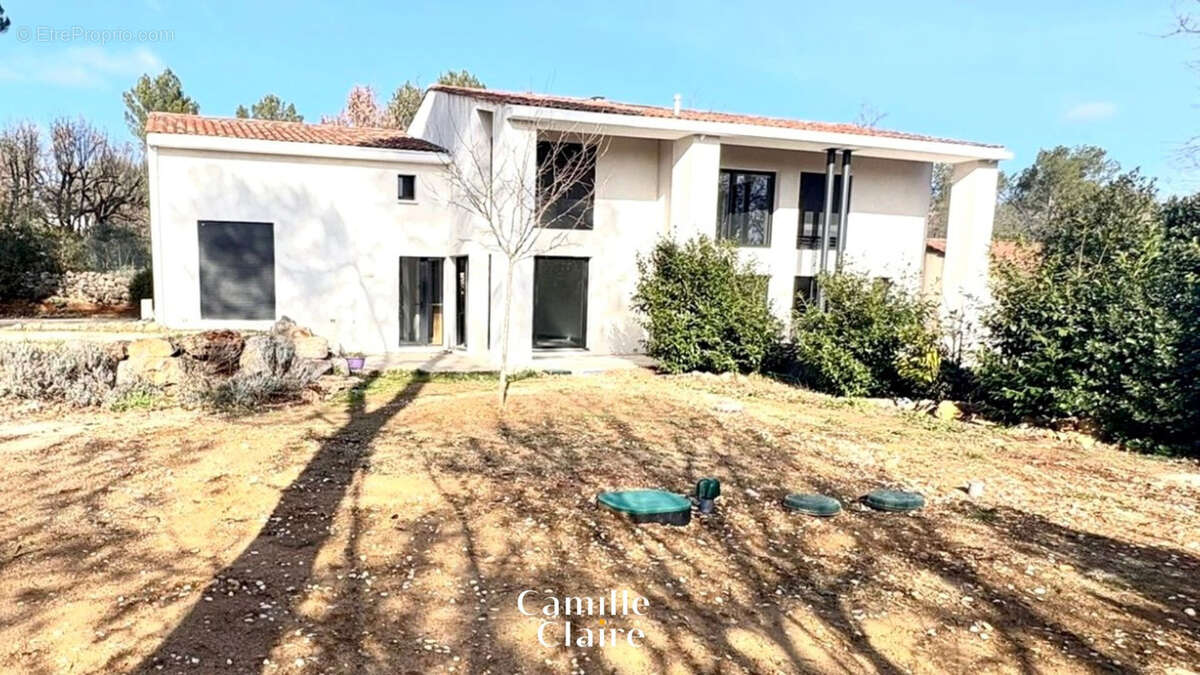 Maison à SAINT-MAXIMIN-LA-SAINTE-BAUME