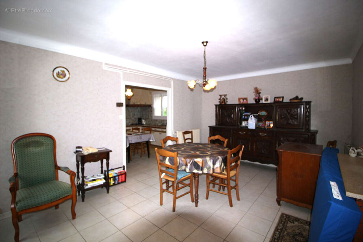 Maison à SAINT-MALO-DE-GUERSAC