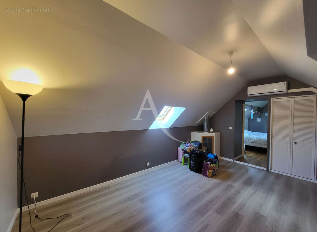 Maison à CHAUMES-EN-BRIE