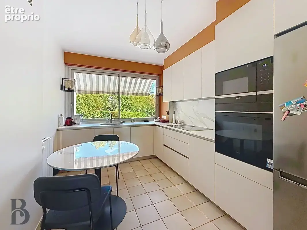 Très bel appartement rénové, au cœur de Montmorency - Balcon, parking et cave - photo 8