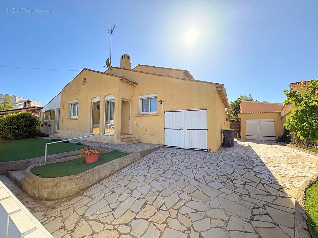 Maison à SAUVIAN