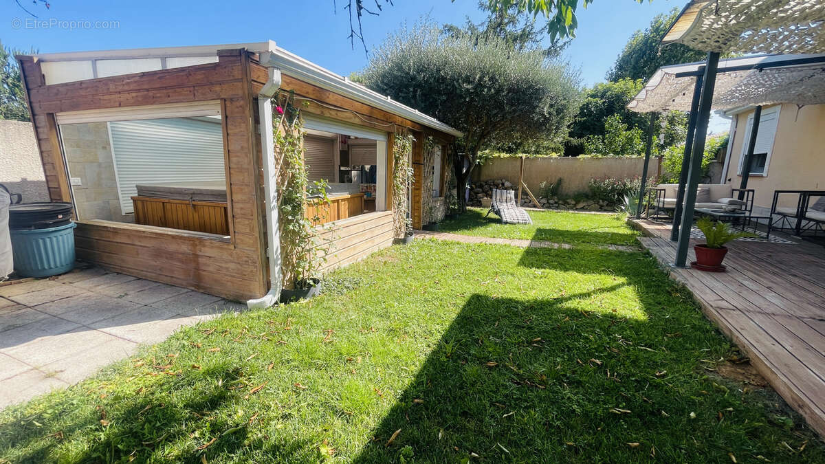 Villa T4 de 104 m2 avec piscine et jardin à Mireval - photo 2