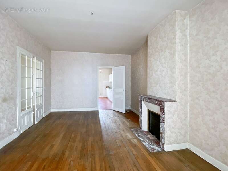 Dpt d la Vienne (86) A vendre Maison de ville type 5 à Châtellerault (86) - photo 12