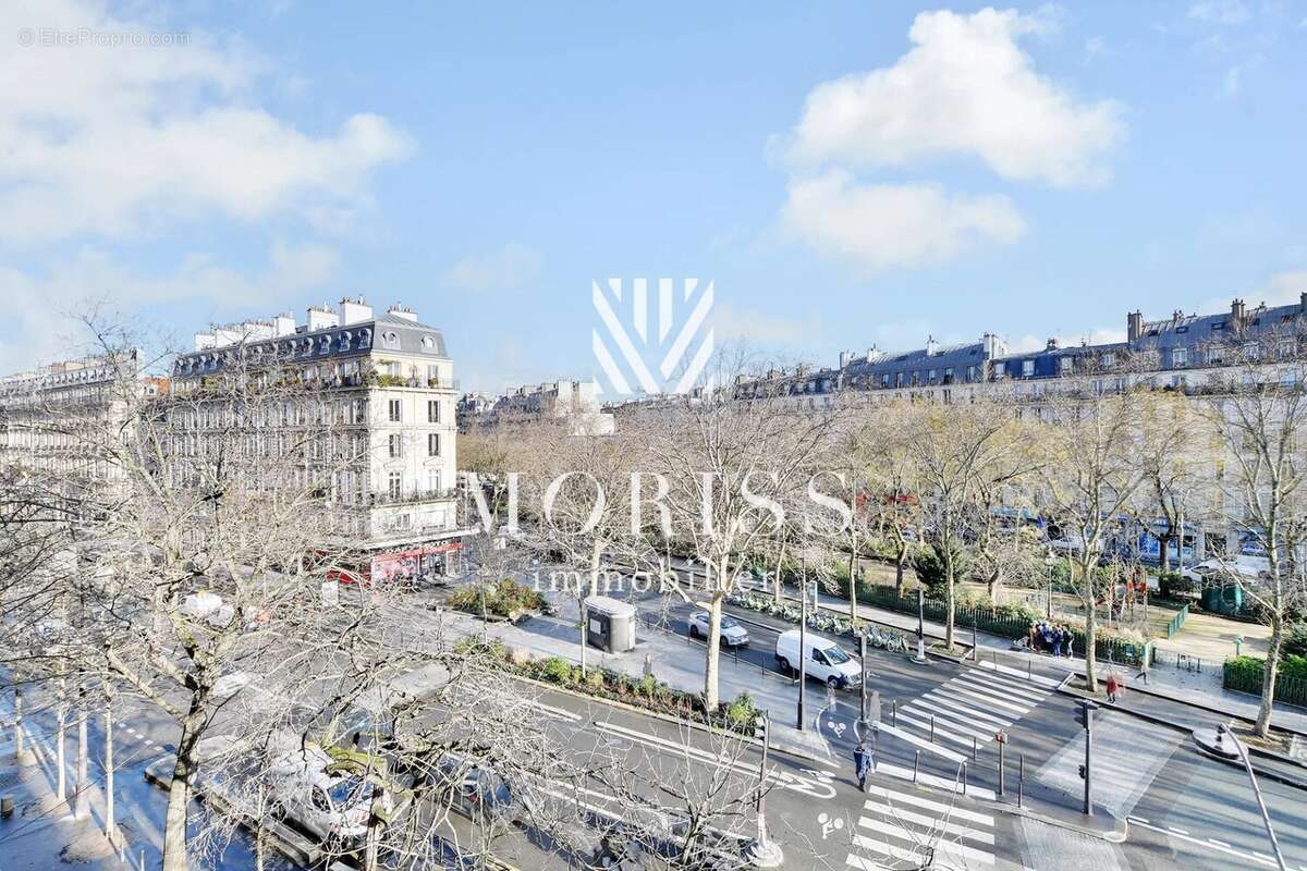 Appartement à PARIS-11E