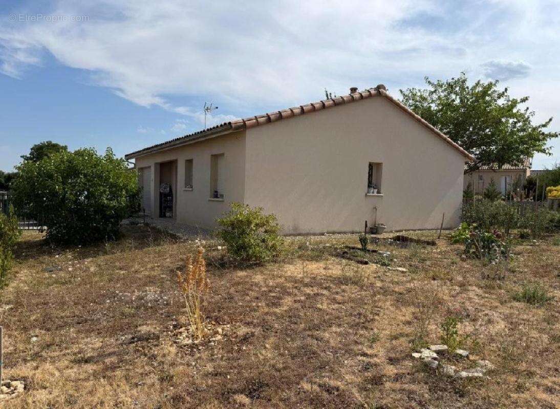 Maison 90 m² à Verteuil-Sur-Charente  - photo 2