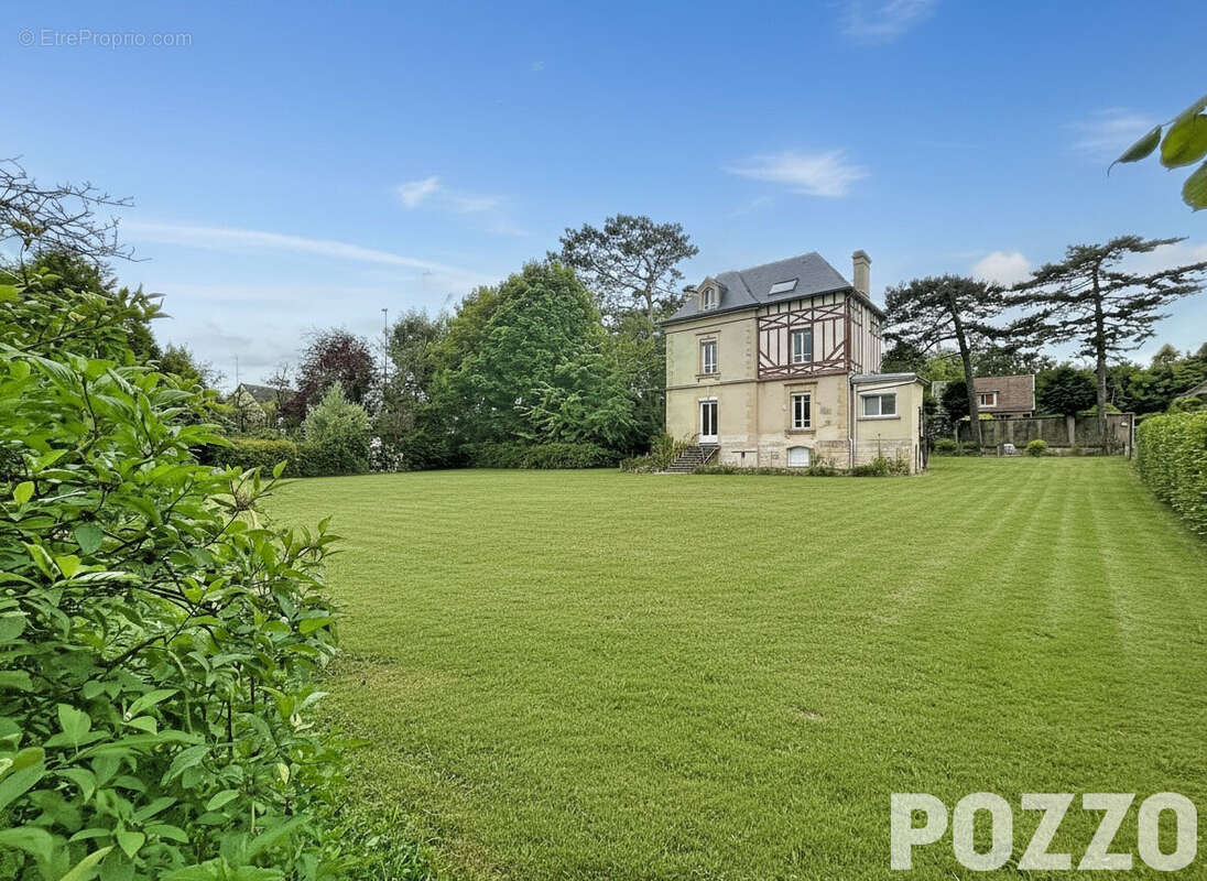 A vendre Maison de caractère  8 pièces terrain 2000 m2  Douvres-la-Délivrande 14440 - photo 12